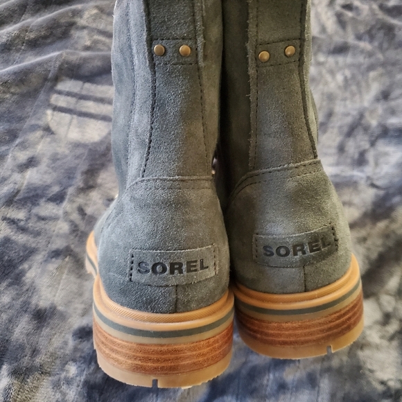 Sorel woman's Lennox suede gray  waterproof lace up boots,size 8.5 - Picture 6 of 11